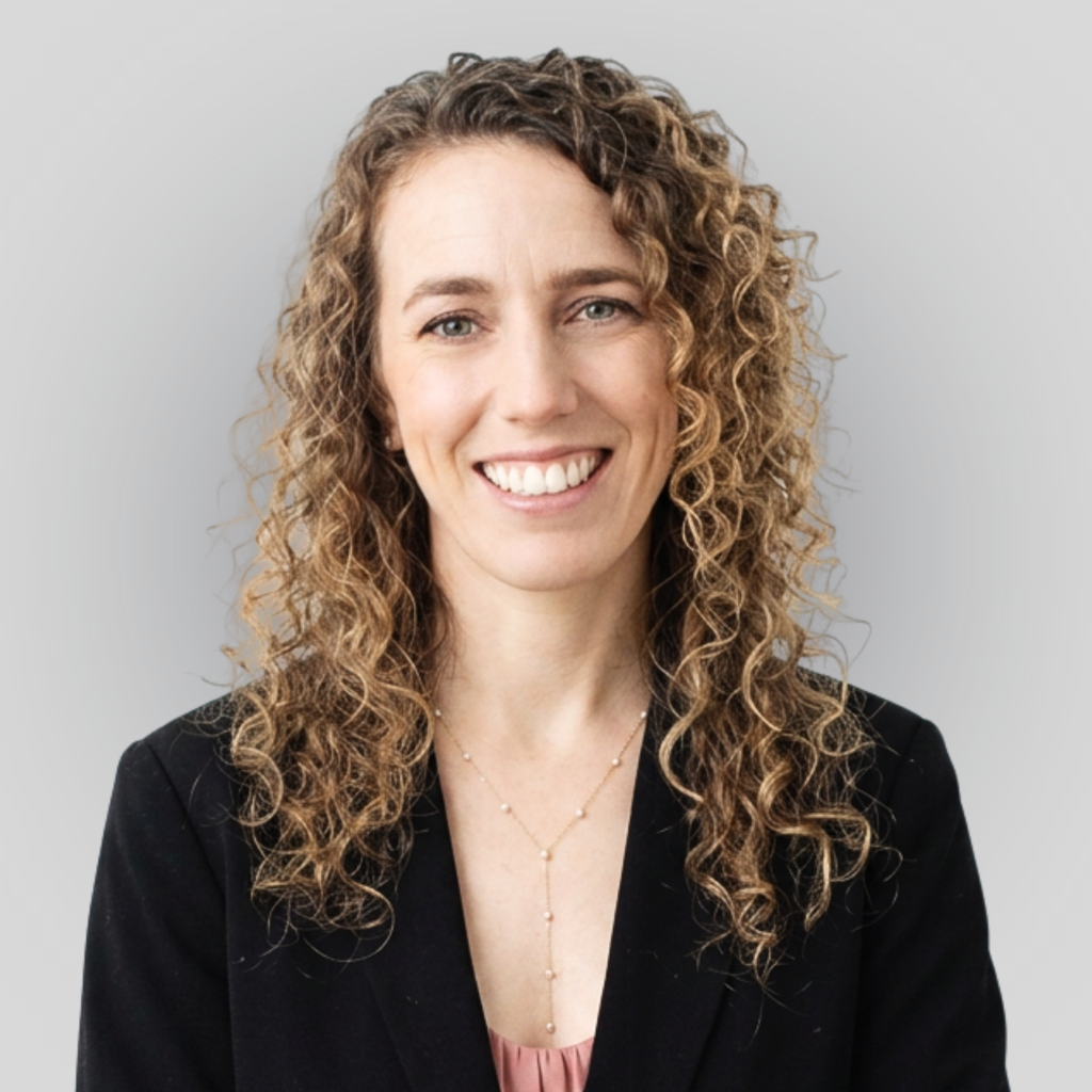 Episode #028 - Interview with Lisa Chamberlain - Profile Image - raymund mationg.png